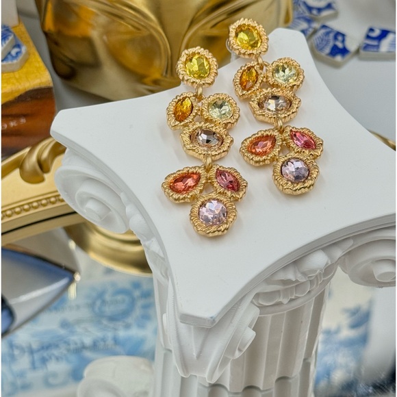 🆕 OSCAR DE LA RENTA 🧿 NWOT Lintzer Embellished Drop Earrings - Pastel Gemstone - Picture 11 of 14